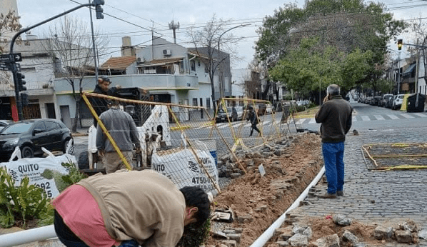 Obras para riego del Boulevard Francisco Bilbao en Parque Avellaneda  