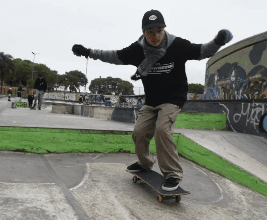 Skateboarding en el Parque Alberdi, de Interés social y deportivo