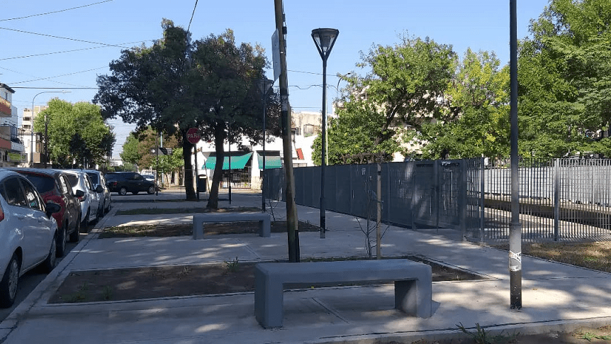 Liniers, operativos de limpieza y mantenimiento de espacios verdes  