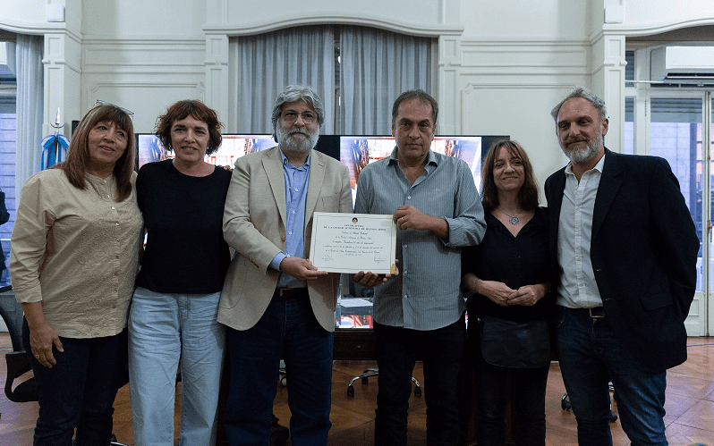 La Legislatura declaró de Interés Cultural a la muestra Entrelazos 40 años de democracias