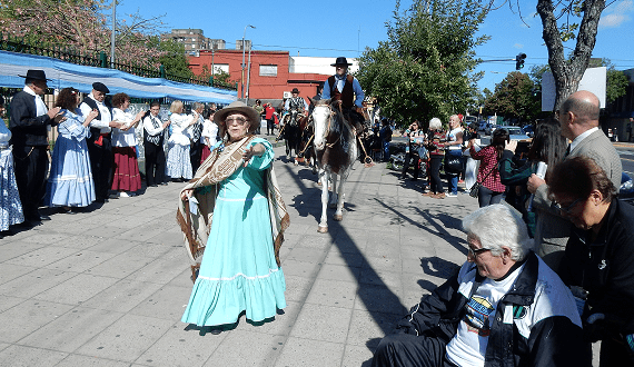 Recordamos a Celia Rocha y su trabajo por el patrimonio cultural barrial y gauchesco