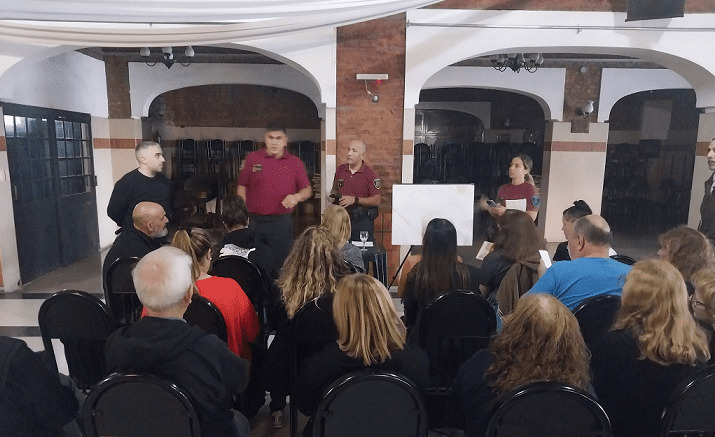 Seguridad. Reuniones con vecinas y vecinos y pedidos de informes